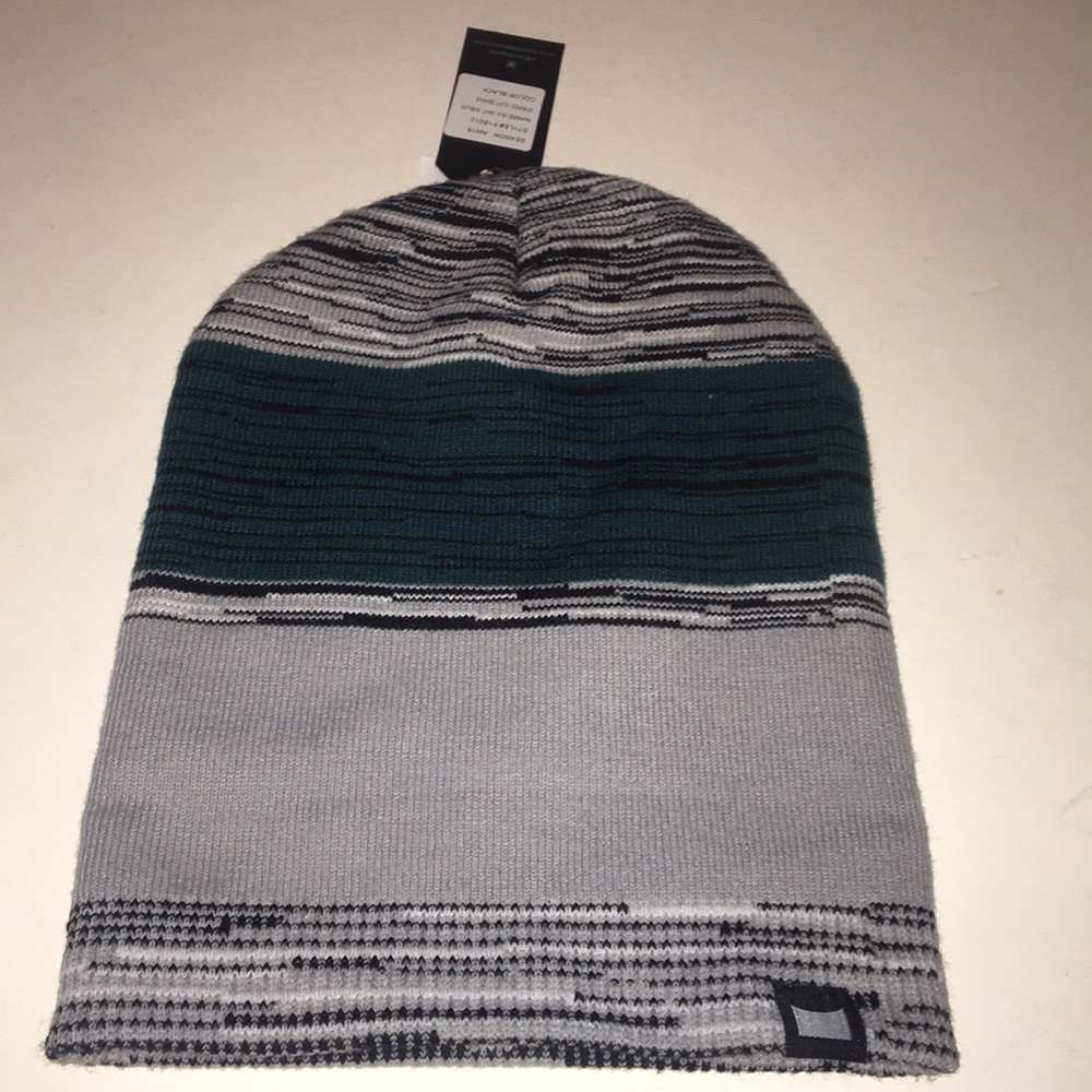 Brand new with tags Beautiful Giant beanie. Unisex